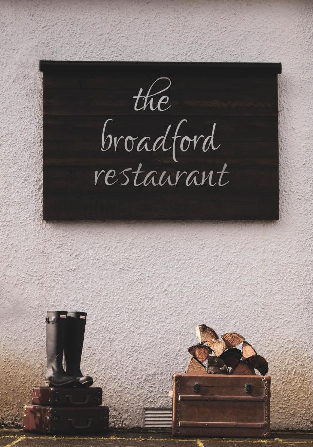 Broadford Hotel Экстерьер фото